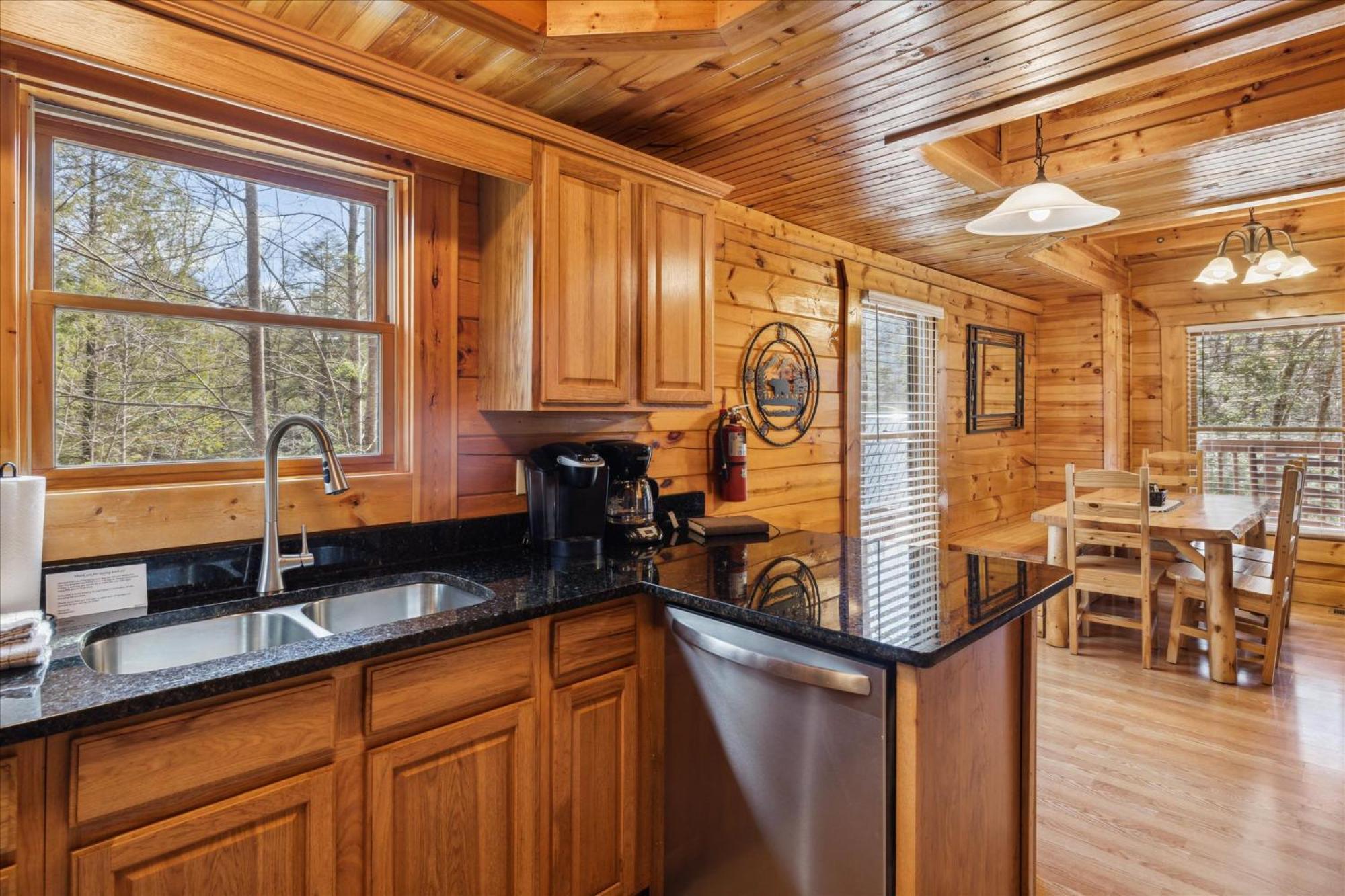 Experience The Allure Of Almost Paradise Where Bliss Awaits * Gatlinburg